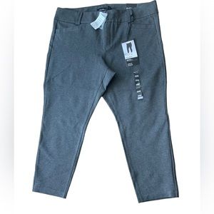 Torrid Ankle Crop Pant in Charcoal Grey